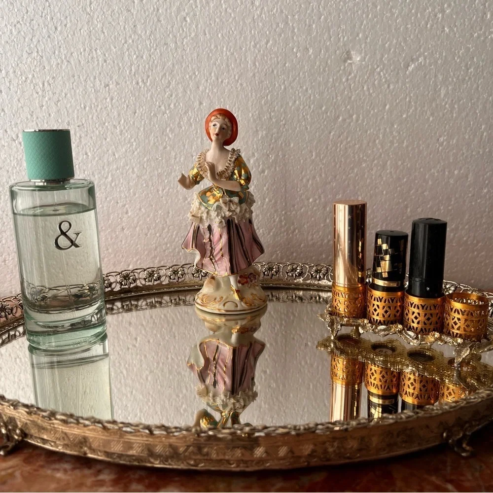 Vintage ornate vanity tray /table top stand mirror. Oval